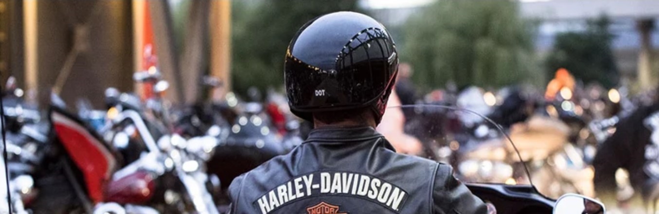 PARADE SALON DE LA MOTO